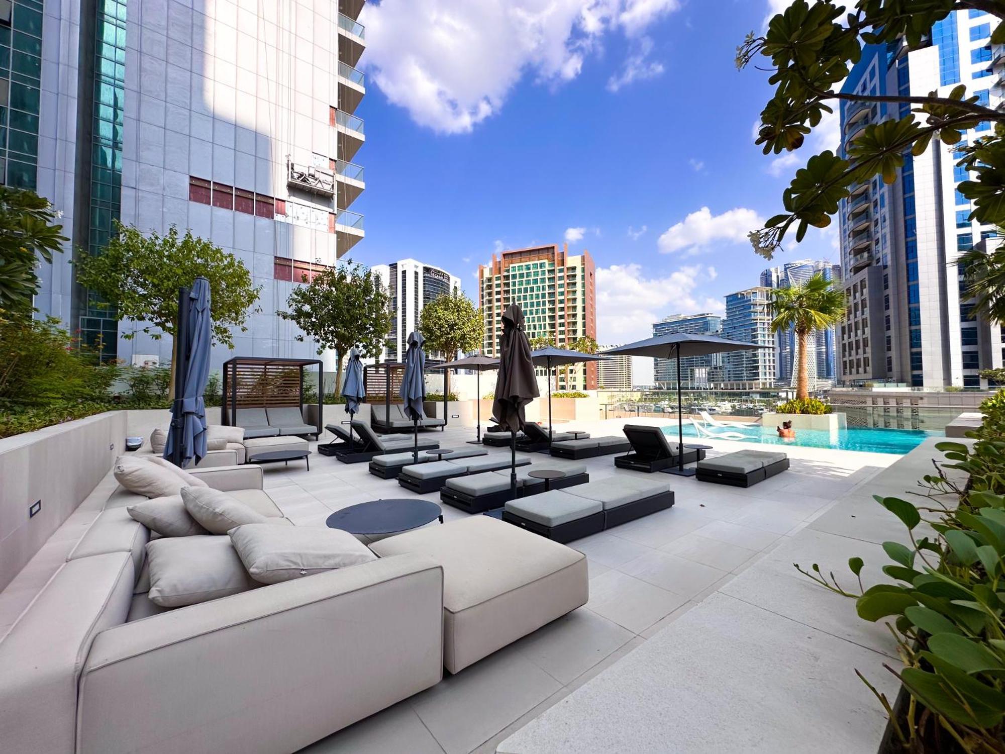 Chic 1-bedroom In Sterling Tower, Downtown - 17ab05