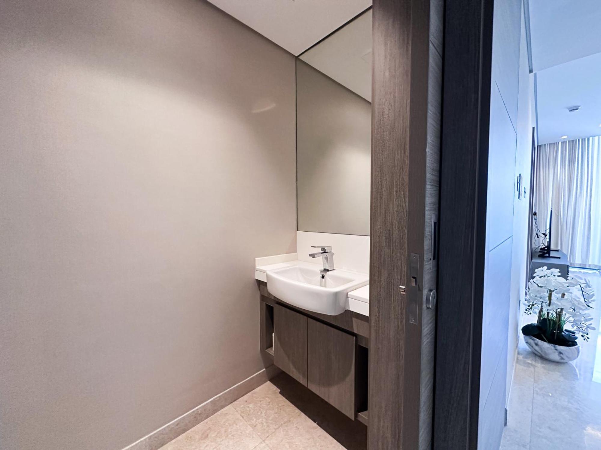 Chic 1-bedroom In Sterling Tower, Downtown - 17ab05 Apartment Dubai