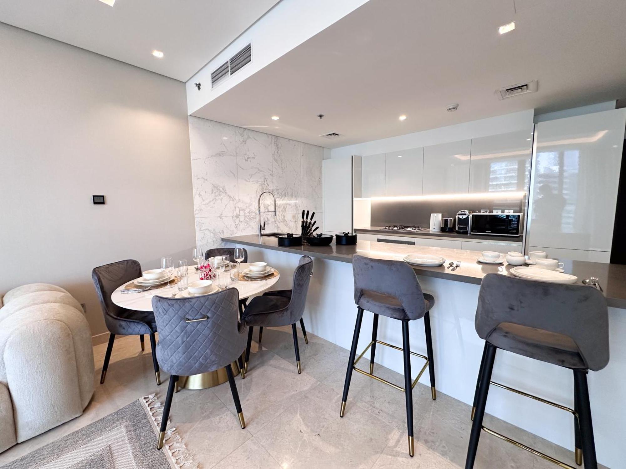 Apartment Chic 1-bedroom In Sterling Tower, Downtown - 17ab05