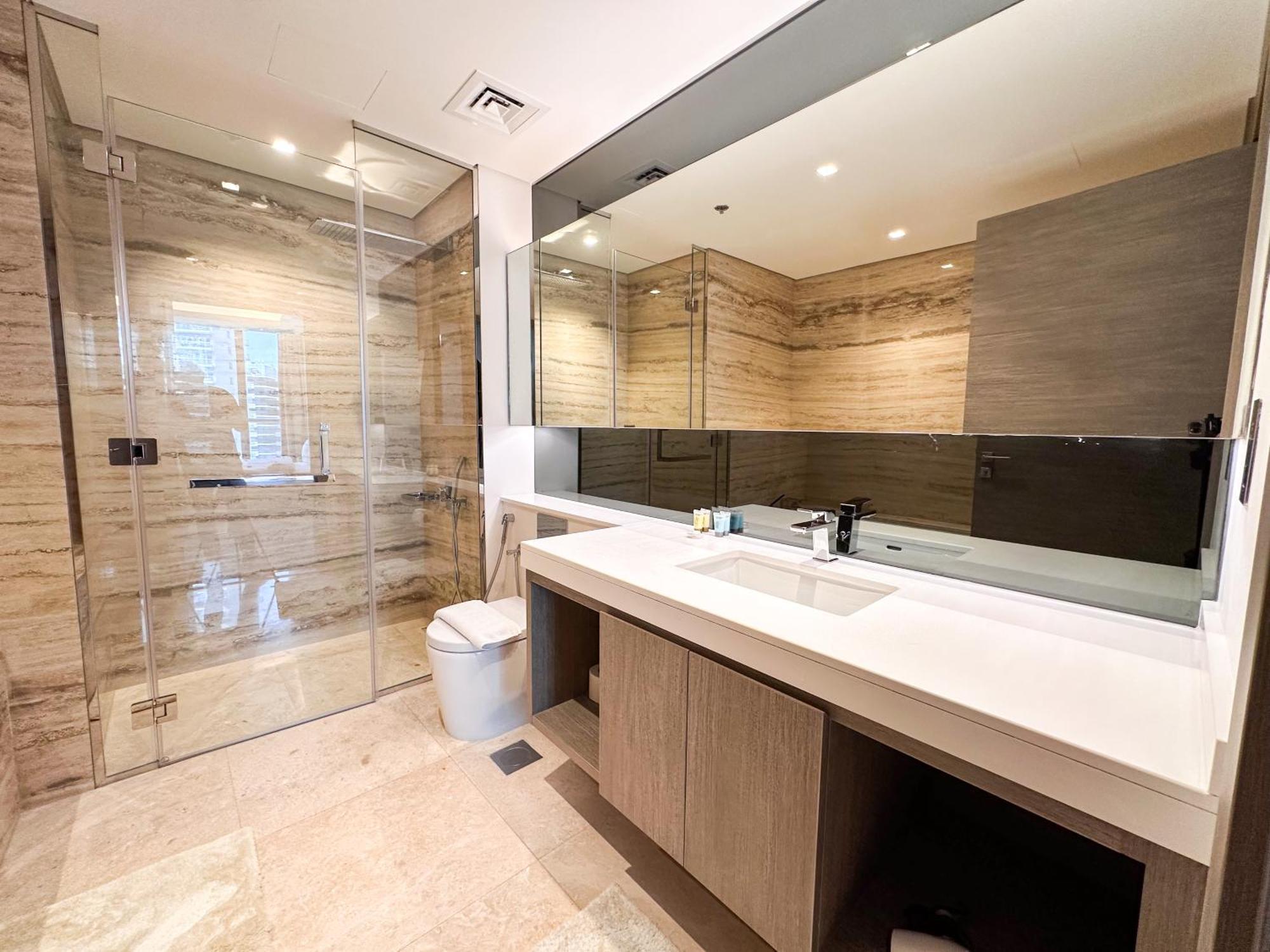 Chic 1-bedroom In Sterling Tower, Downtown - 17ab05 Apartment